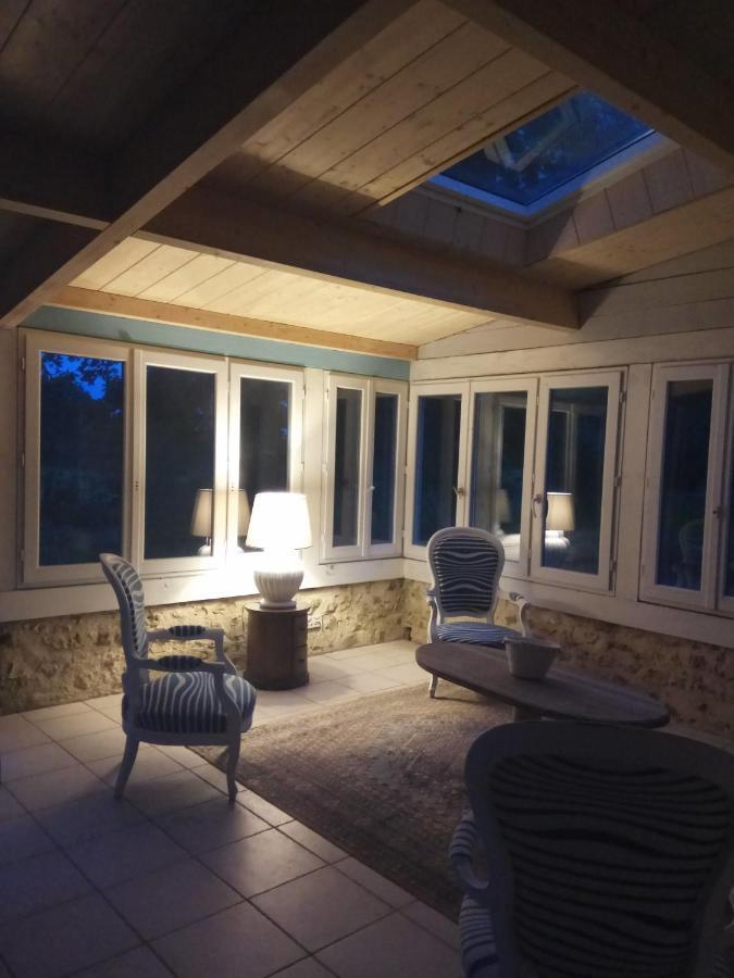 Tante Pim Apartment Neuilly-sur-Eure Bagian luar foto