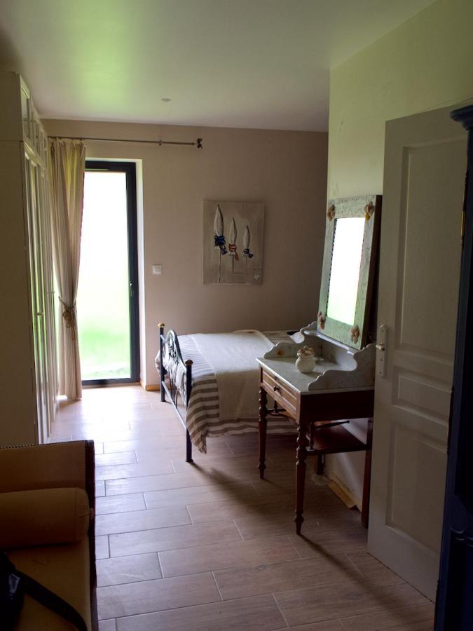 Tante Pim Apartment Neuilly-sur-Eure Bagian luar foto
