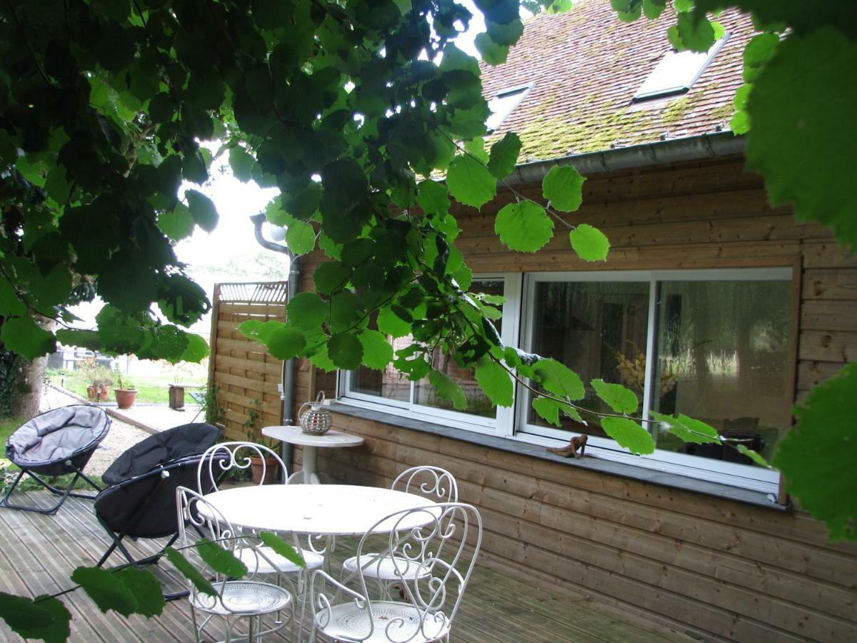Tante Pim Apartment Neuilly-sur-Eure Bagian luar foto