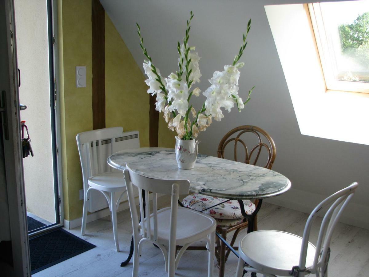 Tante Pim Apartment Neuilly-sur-Eure Bagian luar foto