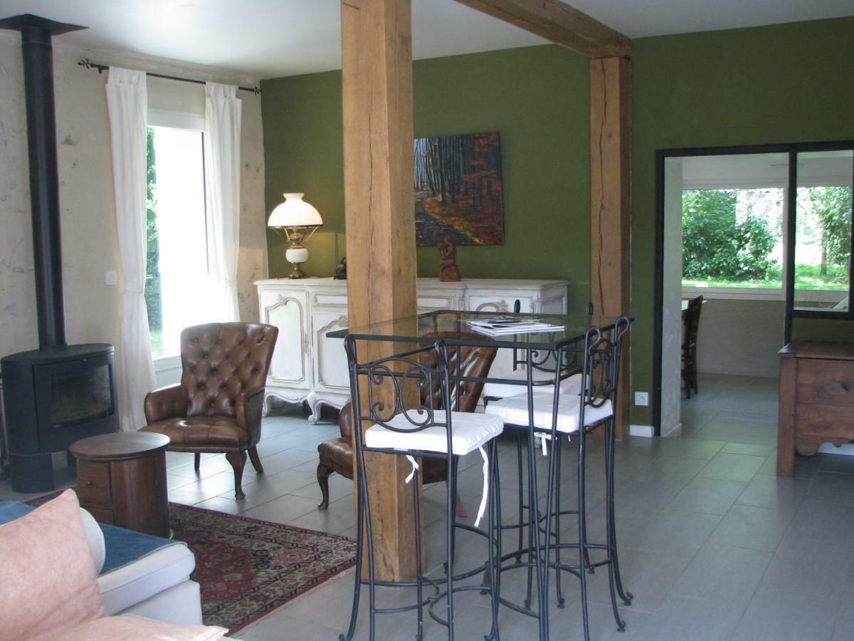 Tante Pim Apartment Neuilly-sur-Eure Bagian luar foto