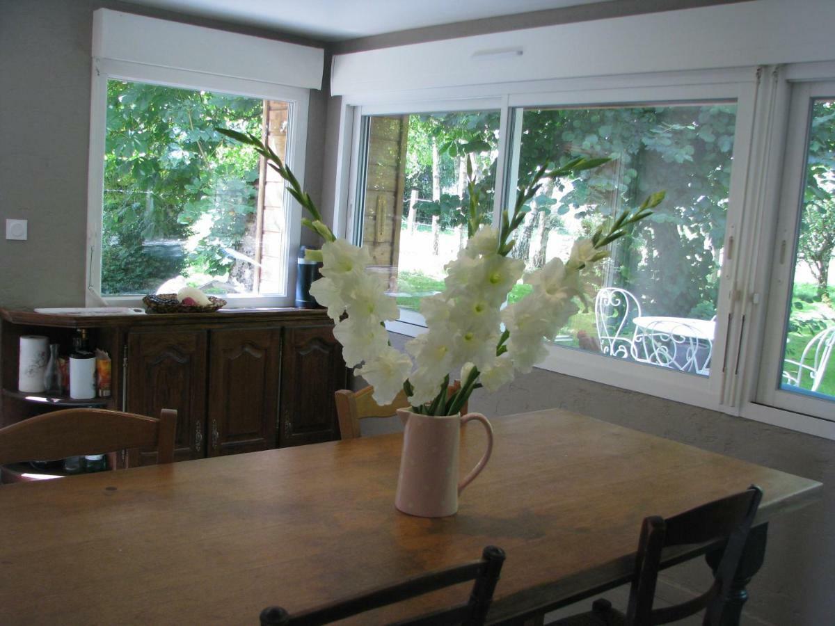 Tante Pim Apartment Neuilly-sur-Eure Bagian luar foto
