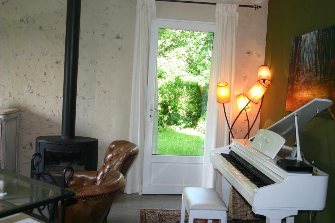 Tante Pim Apartment Neuilly-sur-Eure Bagian luar foto