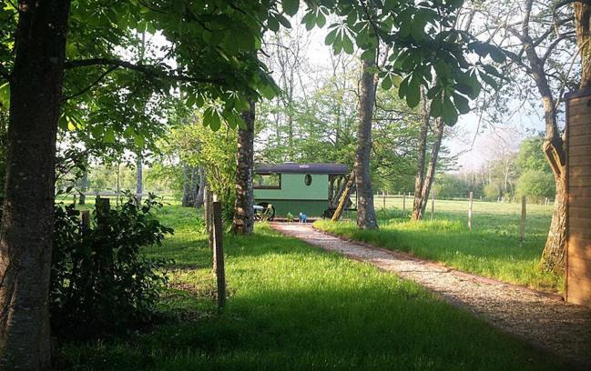 Tante Pim Apartment Neuilly-sur-Eure Bagian luar foto